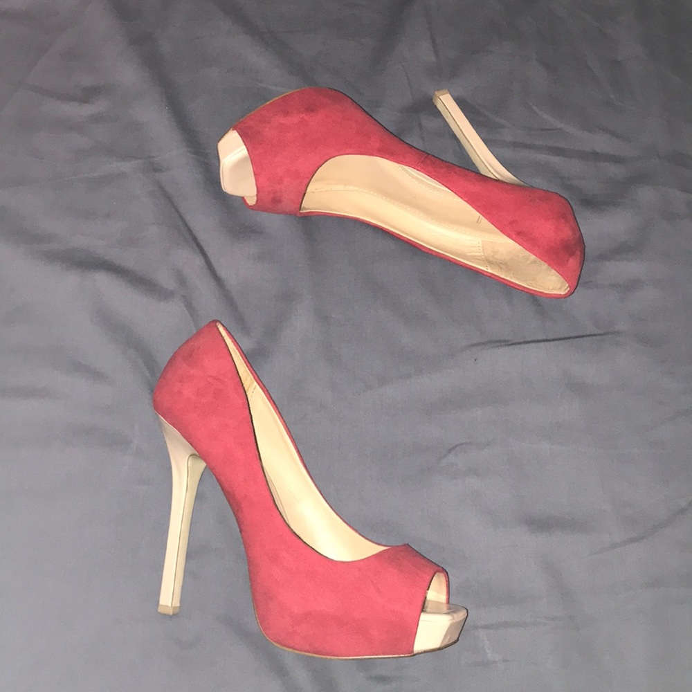 Zara (trafuluc) Red suede, tan-heeled pumps!